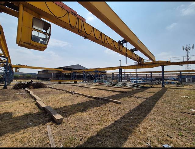 1,640M² WAREHOUSE TO LET IN ROODEKOP